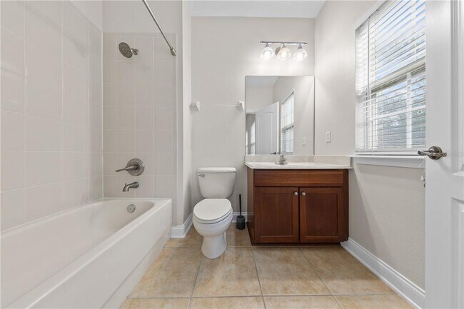 Building Photo - 7224 Halton Ct