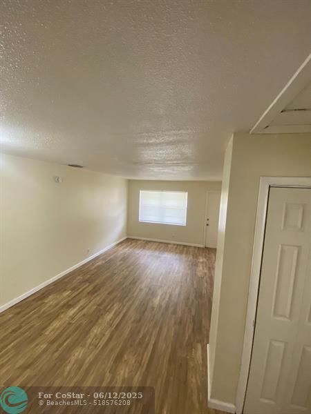 Building Photo - 1524 NW 52nd Ave