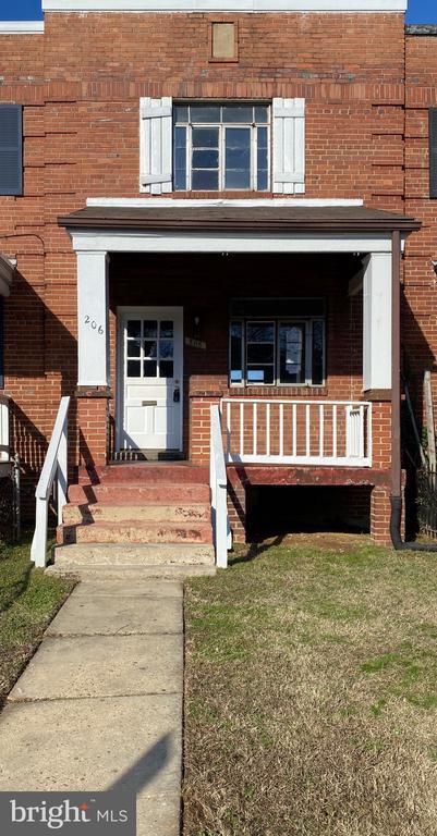 Building Photo - 206 Lynhaven Dr