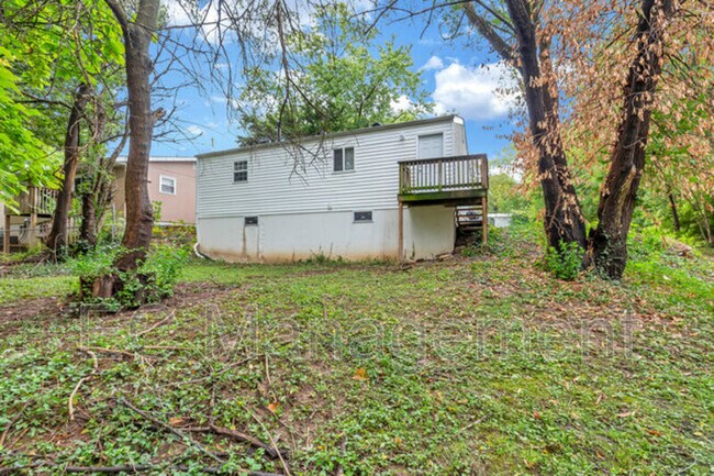 Building Photo - 263 Connolly Dr