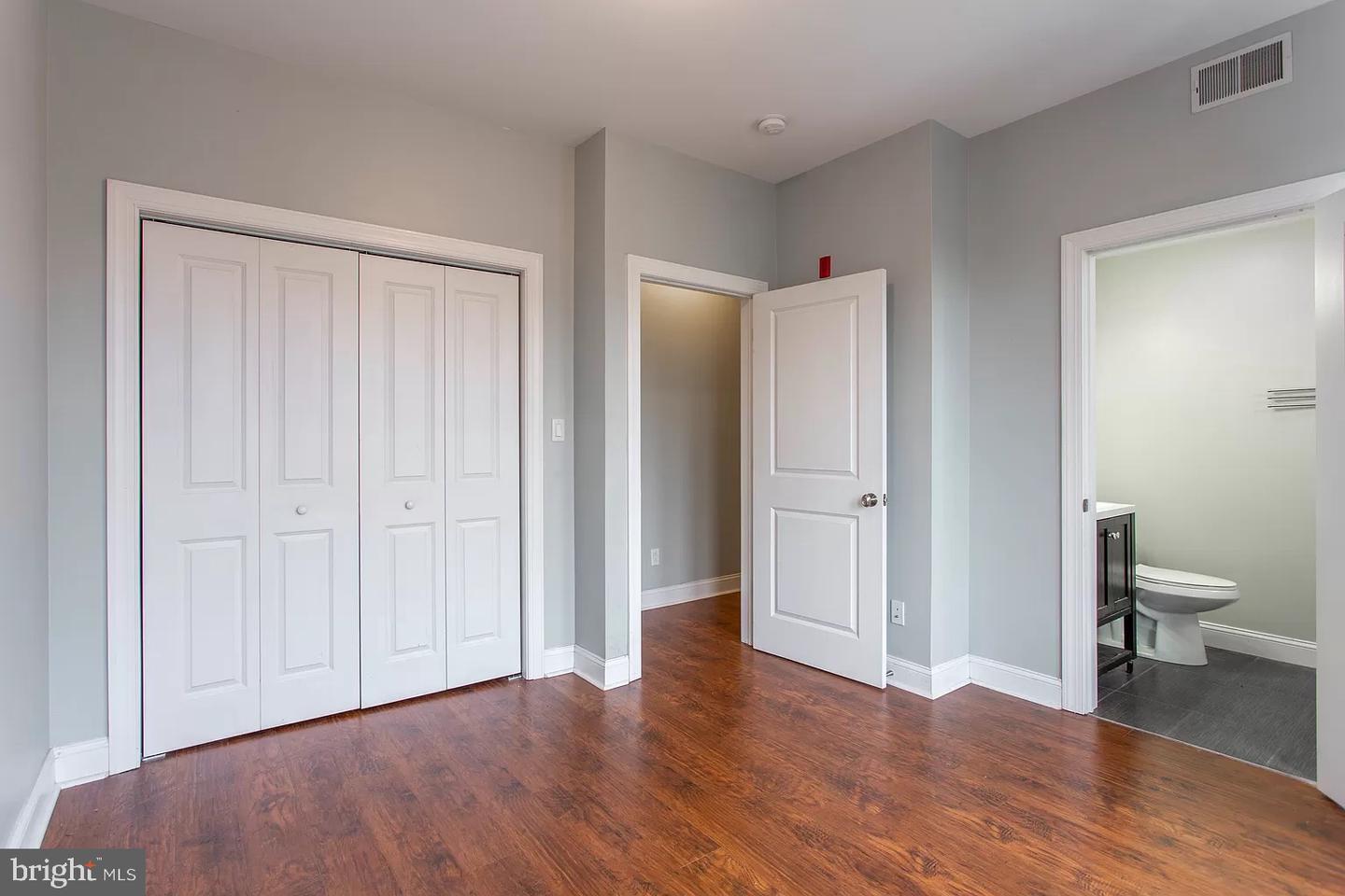 Building Photo - 2478 Frankford Ave