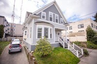 Building Photo - 1715