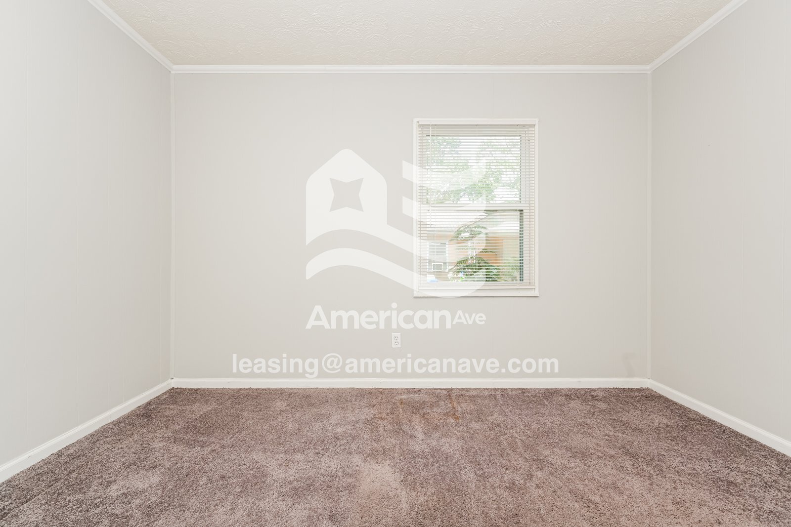Building Photo - 208 Camellia Cir
