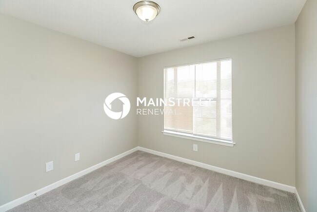 Building Photo - 3 Bedroom Pet-Friendly Home in College Park, GA with Main Street Renewal