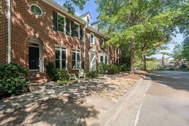 Building Photo - 108 Westgreen Dr