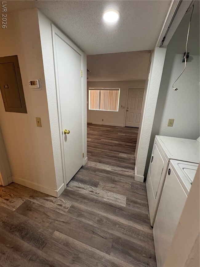 Building Photo - 7936 Decker Canyon Dr