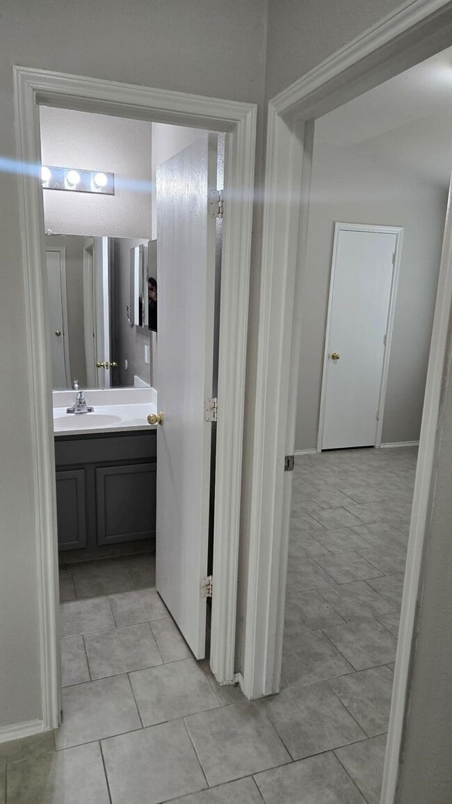 Building Photo - 21530 N Boundary Peak Way