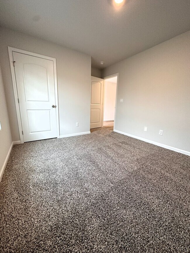 Building Photo - 205 Chubbs Ln