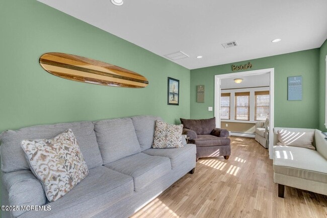 Building Photo - 124 Mathis Dr