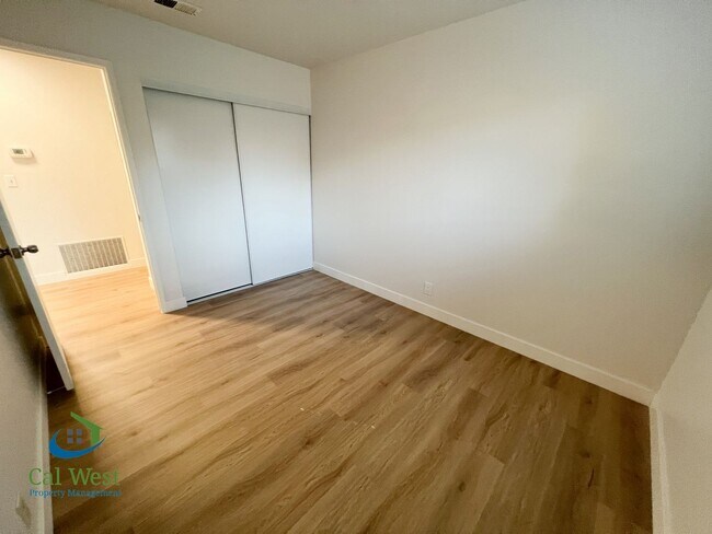 Building Photo - 3023 Plumstead Way