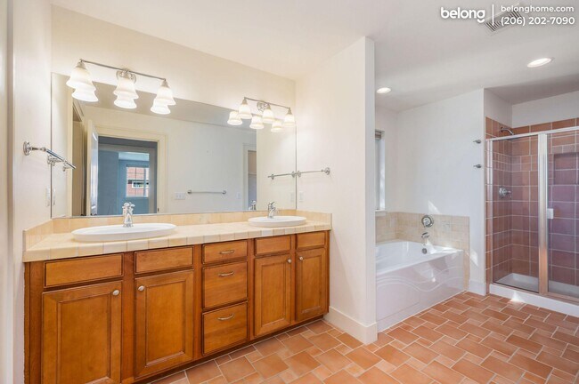 Building Photo - 11411 SE 259th St