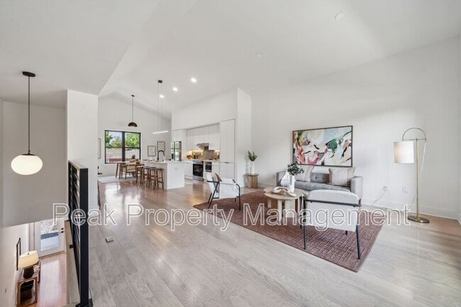 Building Photo - 1609 Pulaski St