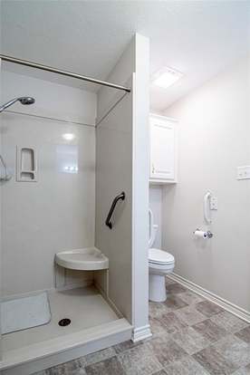 Building Photo - 203 Pine Valley
