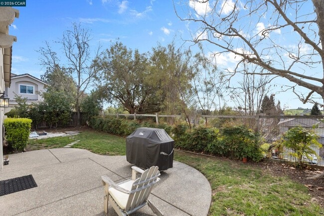 Building Photo - 342 Newcastle Ln