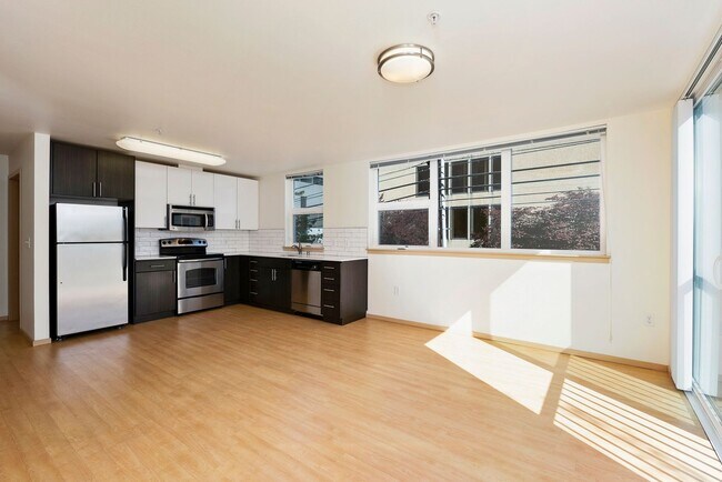 Interior Photo - H2O Apartments