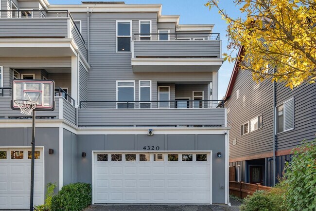 Building Photo - 4224 Francis Ave N