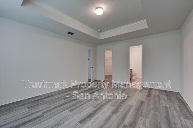 Building Photo - 10903 Dewlap Trail