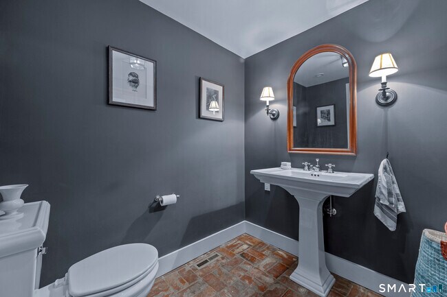 Building Photo - 50 Warner Rd