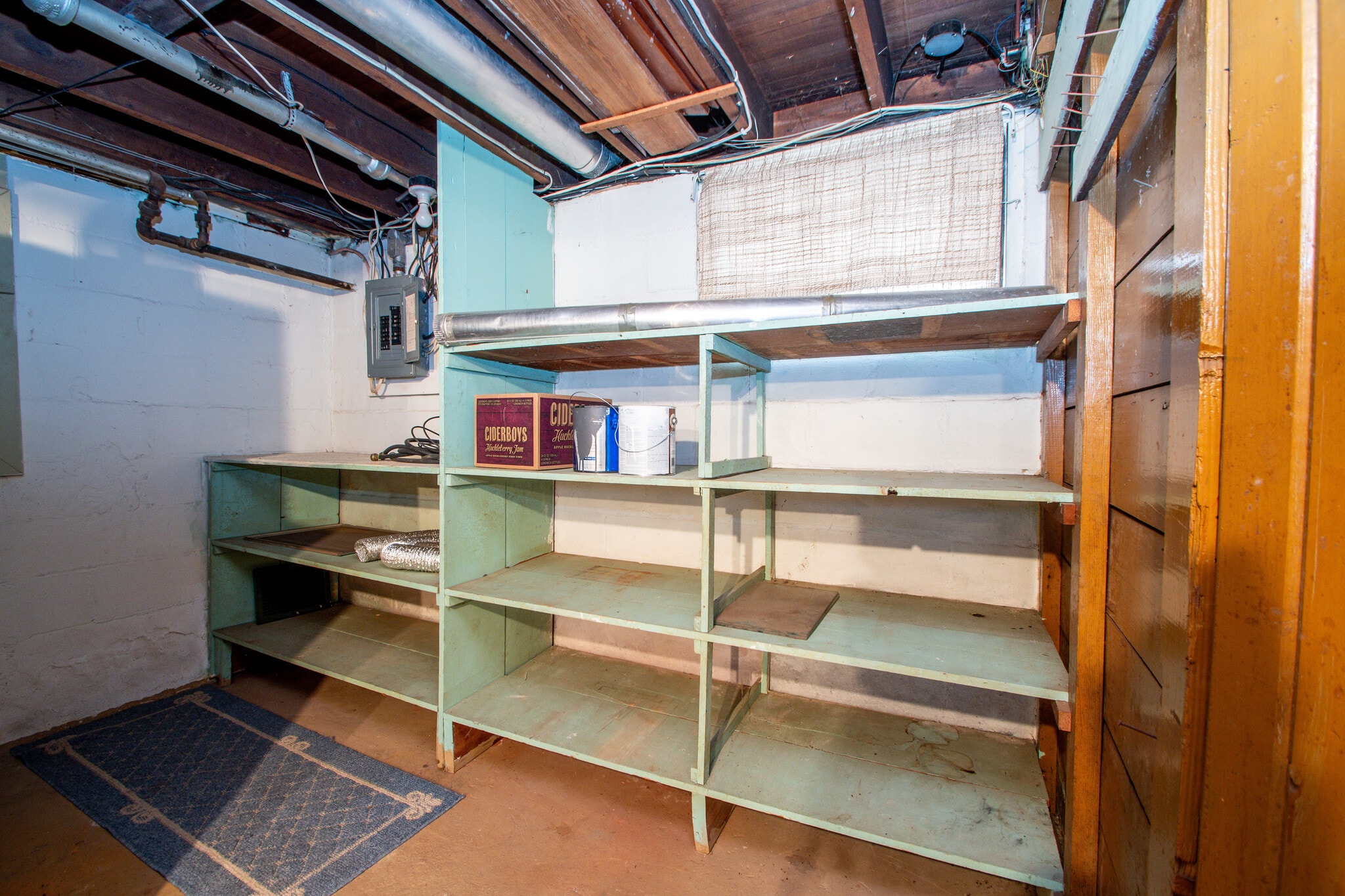 Building Photo - 1127 E Corrington Ave