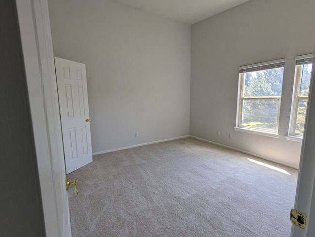 Building Photo - Charming 2BR Condo in Aurora