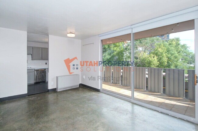 Building Photo - 87 W 300 N