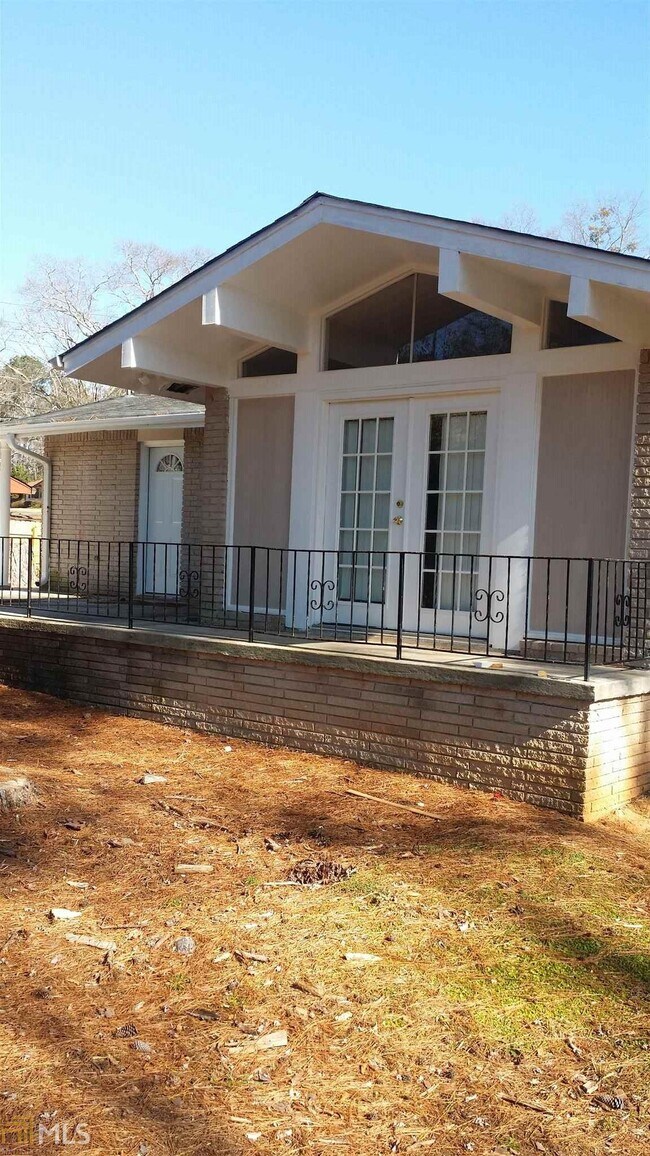 Building Photo - 3157 Wesley Chapel Rd