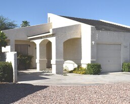 Building Photo - 33375 Wishing Well Trl