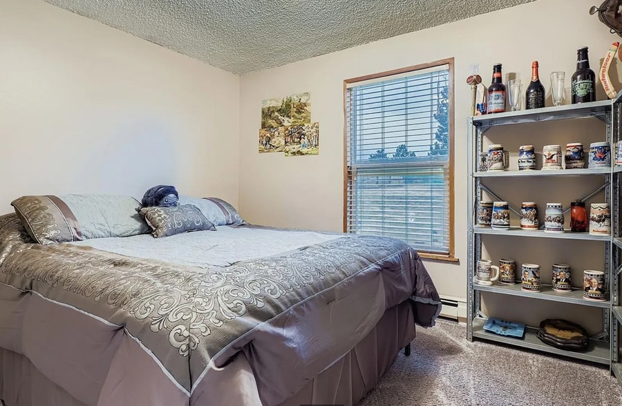 Building Photo - 10965 Bellaire Cir