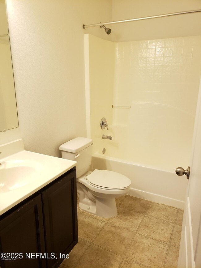Building Photo - 10310 Magnolia Hills Dr