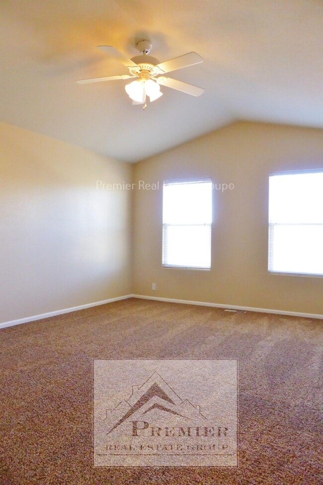 Building Photo - 8051 Elk River View