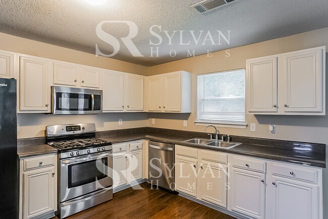 Building Photo - The Lifestyle You Deserve.