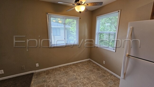 Building Photo - 1209 O Ave Pl NE
