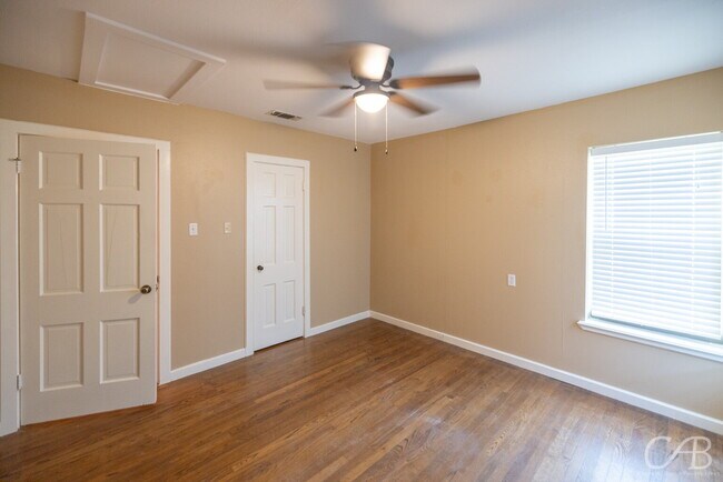 Building Photo - For Lease