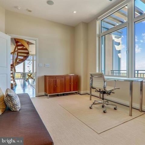 Building Photo - 8220 Crestwood Heights Dr