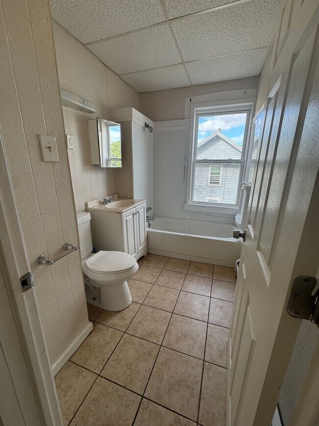 Building Photo - 36 Orange St