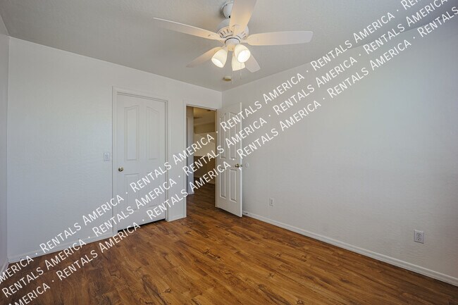 Building Photo - 3218 N 127th Ln