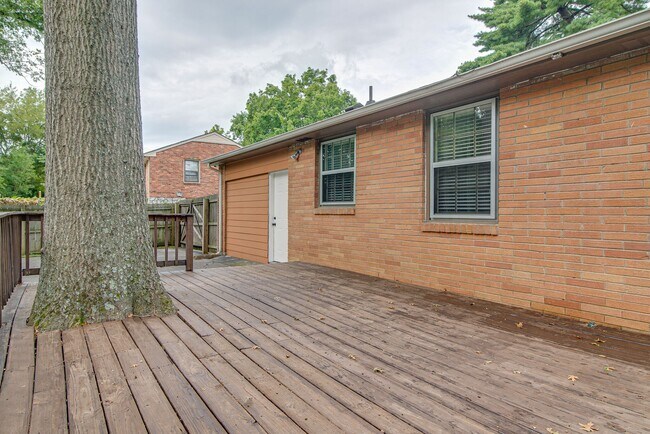 Building Photo - 4736 Danby Dr