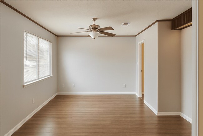 Building Photo - 2379 Briarwest Blvd
