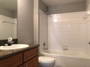 Building Photo - 12975 Positano Cir