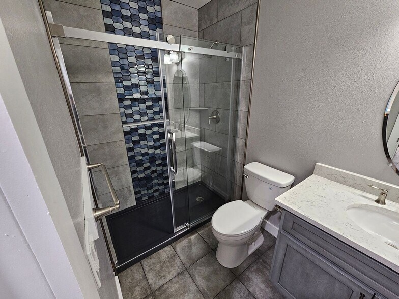 Building Photo - 1960 S Xanadu Way