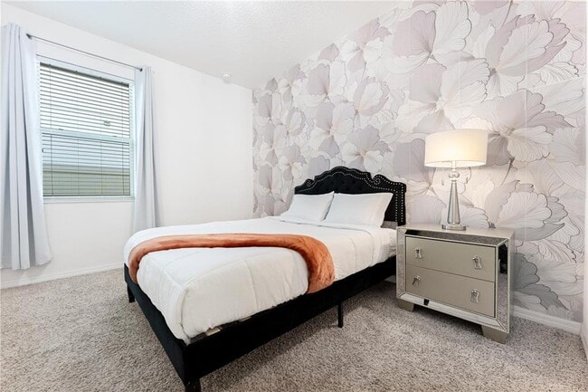 Building Photo - 5151 Ravena Ave E