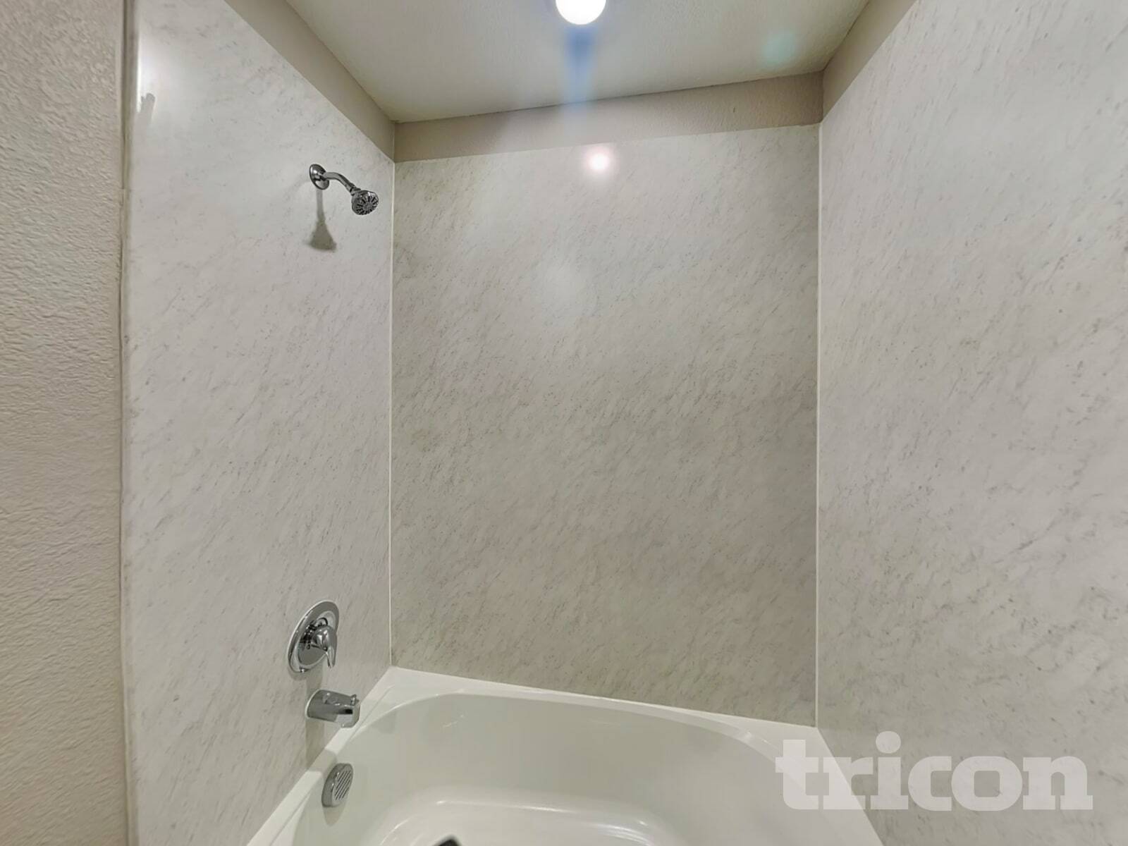 Building Photo - 636 Excelsior Dr