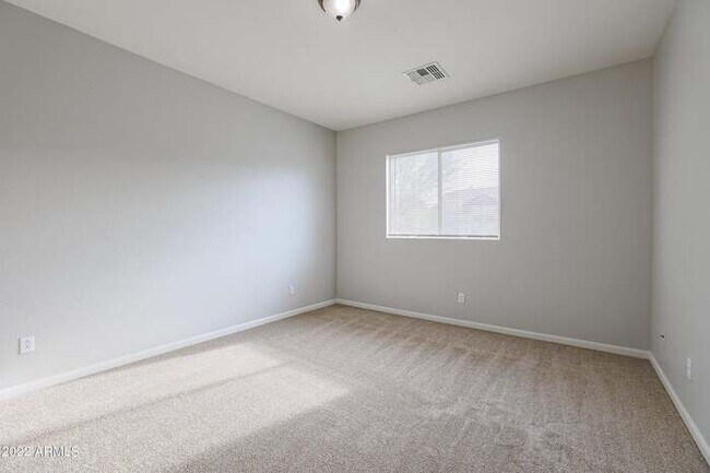 Building Photo - 17663 W Tasha Dr