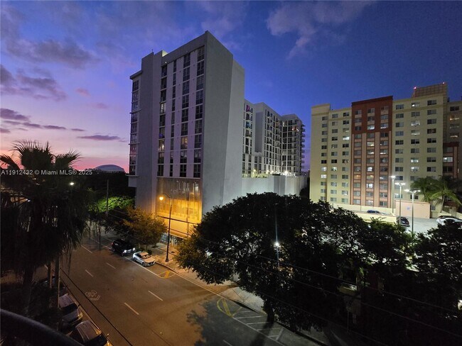 Building Photo - 546 SW 1st St