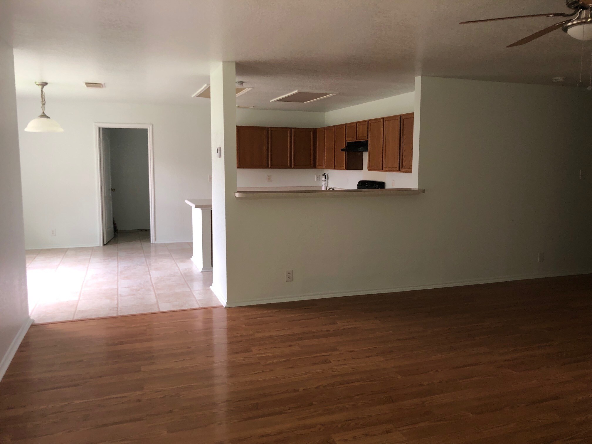 Kitchen Bar - 867 Spyglass Dr