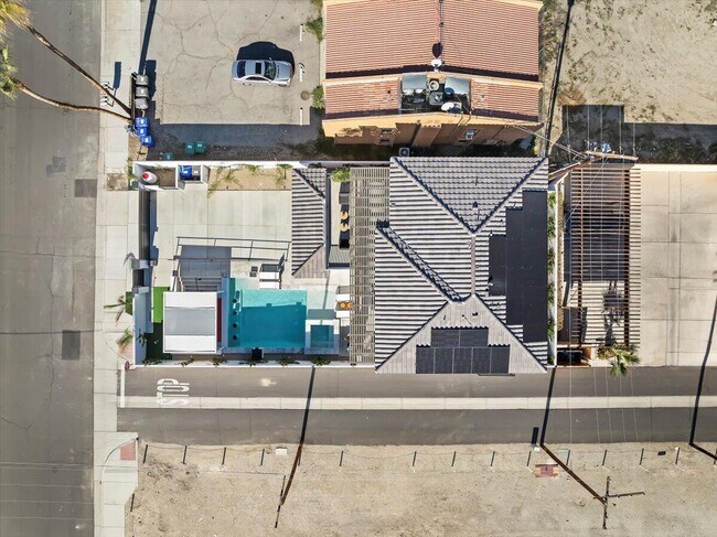 Building Photo - 51116 Avenida Mendoza