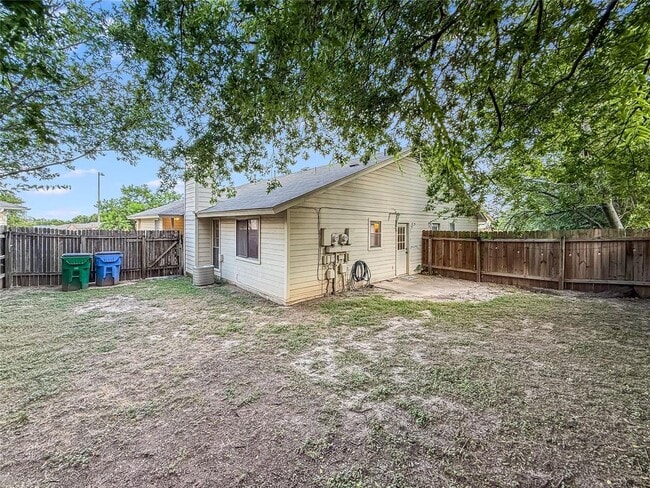 Building Photo - 2014 Alex Ave