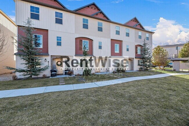 Building Photo - 8732 W Pine Valley Ln