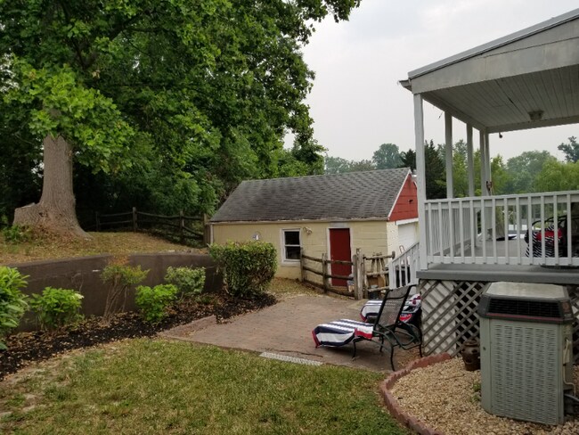 Building Photo - 9824 Homeland Ave