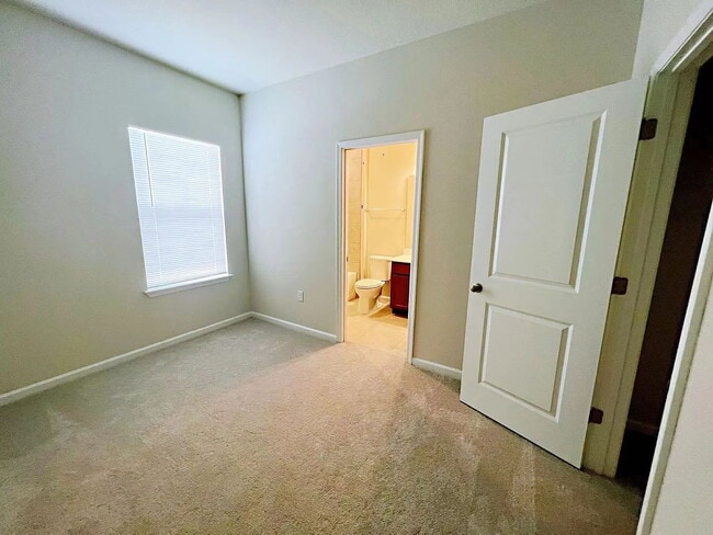 Building Photo - 5530 Bonn Way